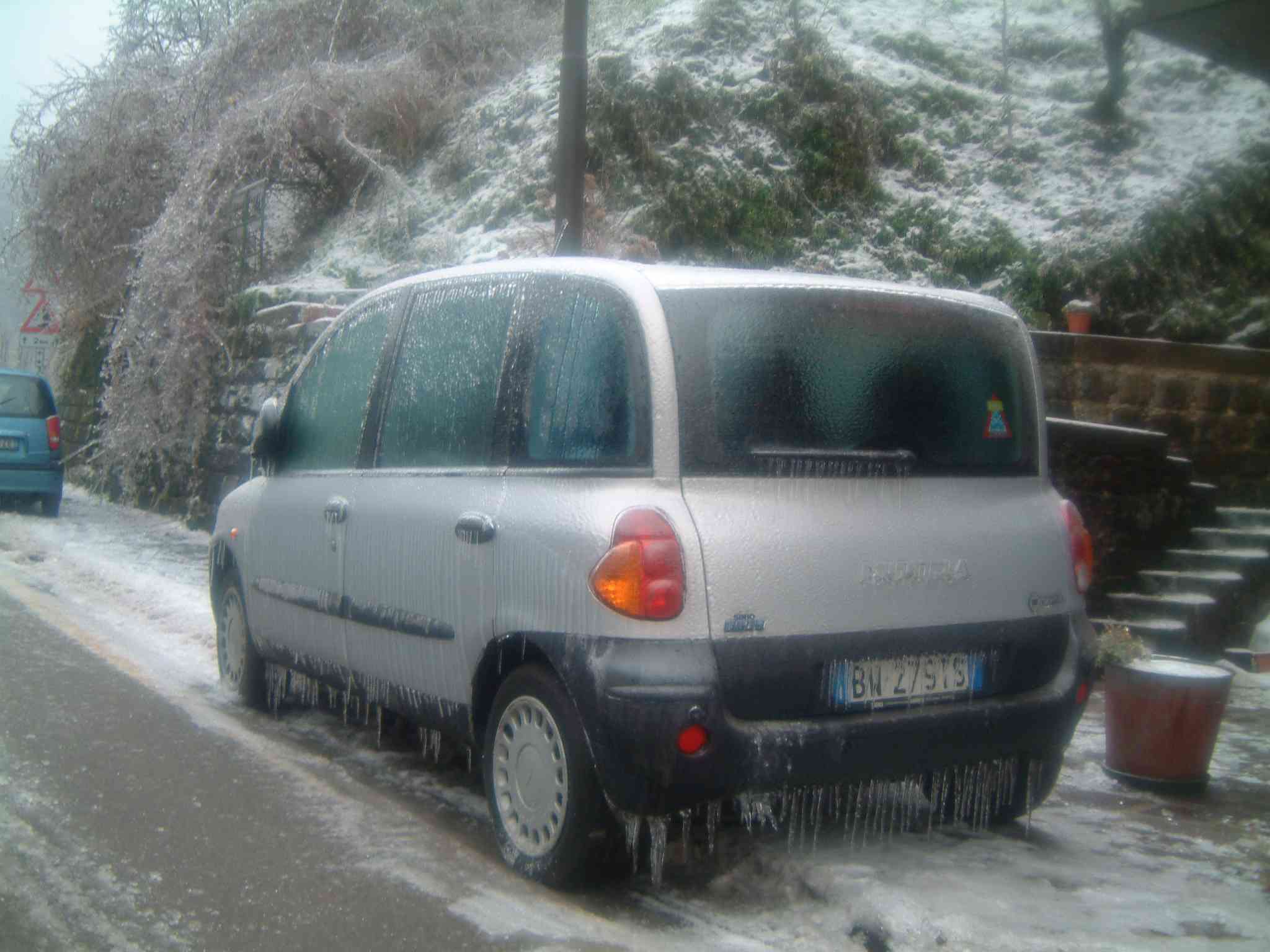  Image name: DSCF6742.JPG 
 width: 2048 pixel 
 height: 1536 pixel 
 Size: 147146 bytes 
 Click to enlarge 